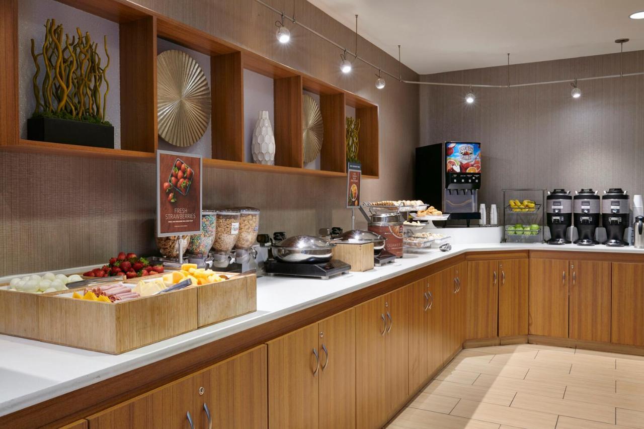 Springhill By Marriott Detroit Metro Airport Hotel
